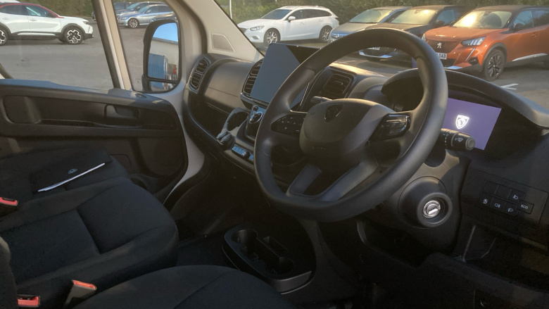 Peugeot Boxer 3500 L2 Diesel 2.2 BlueHDi 140 H2 Van Professional